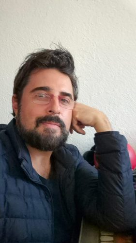 OlvasóTárs™ photo review